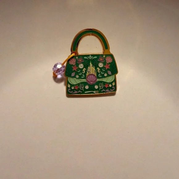 Disney Princess “Ariel” purse enamel mystery pin - Picture 5 of 7